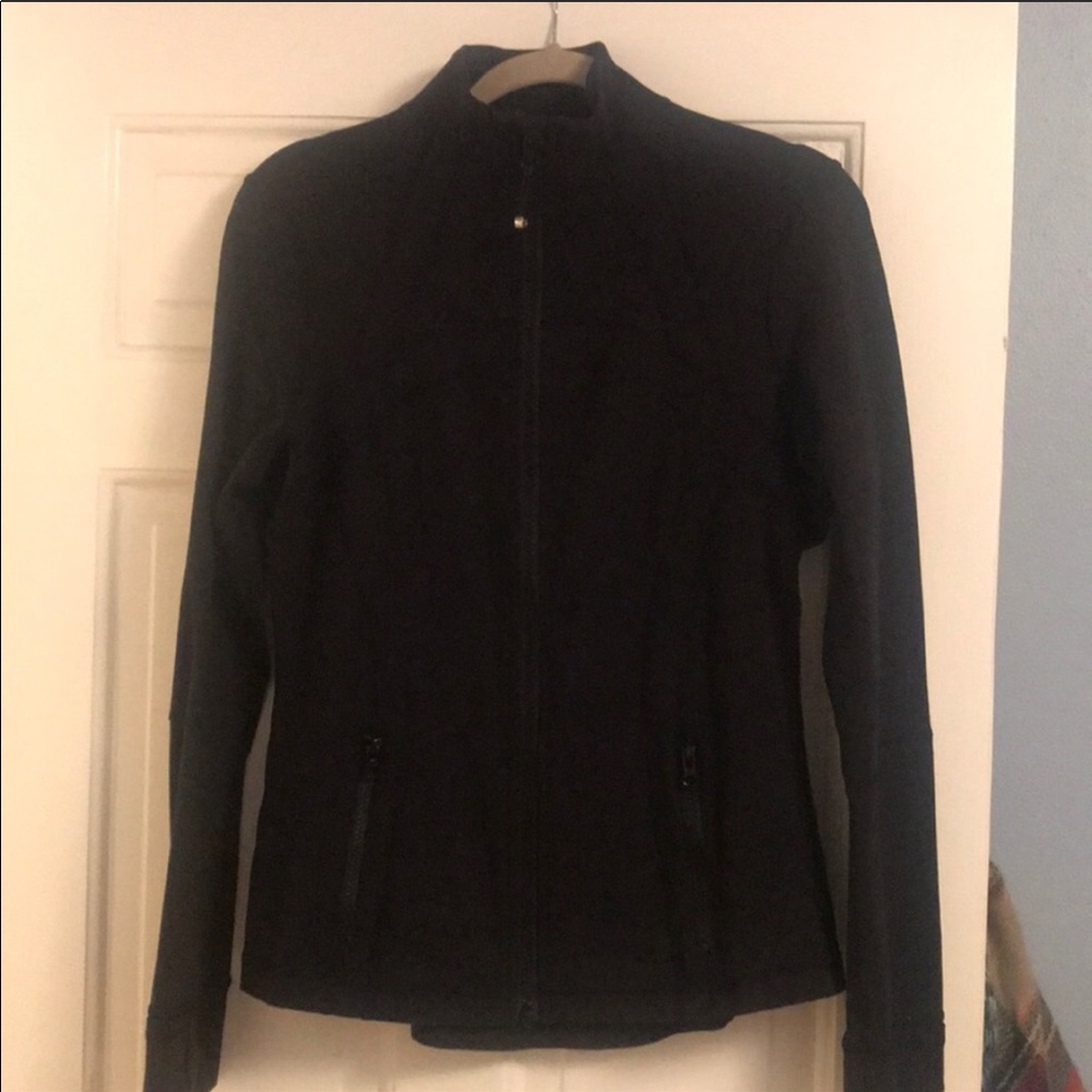 like new lululemon define jacket sz 10 in black
